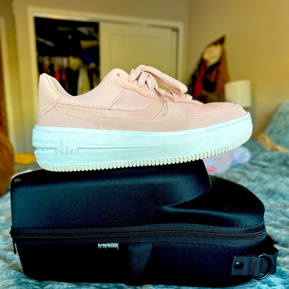 Pink Nike Air Force 1 PLT.AF.ORM